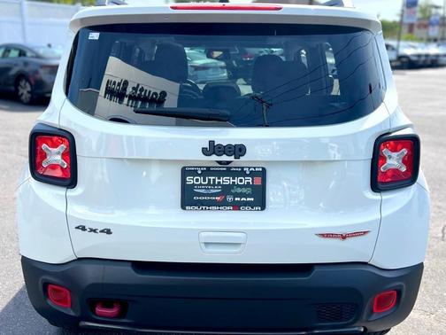 2021 Jeep Renegade Trailhawk
