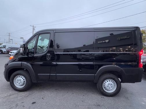 2025 RAM ProMaster 1500 Low Roof