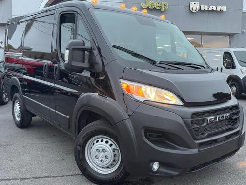 2025 RAM ProMaster 1500 Low Roof