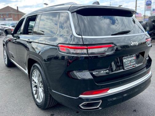 2022 Jeep Grand Cherokee L Summit