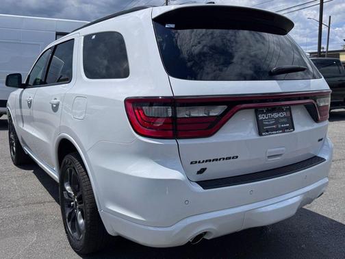White Knuckle Clearcoat 2026 Dodge Durango GT
