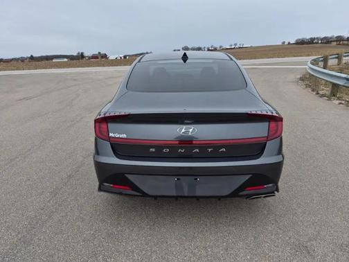 2022 Hyundai SONATA SEL