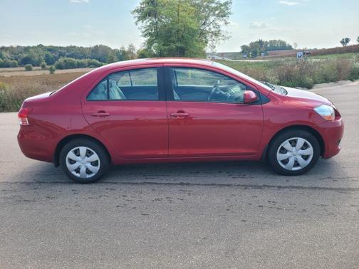 2007 Toyota Yaris Base
