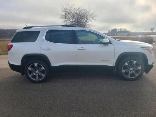 2017 GMC Acadia SLT-2