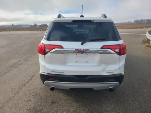 2017 GMC Acadia SLT-2