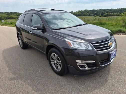 Tungsten Metallic 2016 Chevrolet Traverse 2LT