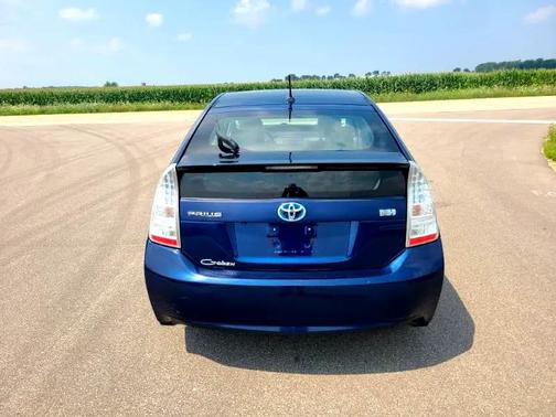2010 Toyota Prius V