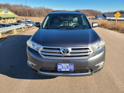 2013 Toyota Highlander SE
