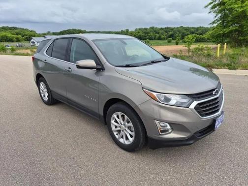Sandy Ridge Metallic 2018 Chevrolet Equinox LT