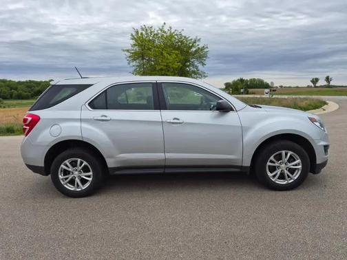 Blue Velvet Metallic 2017 Chevrolet Equinox LS