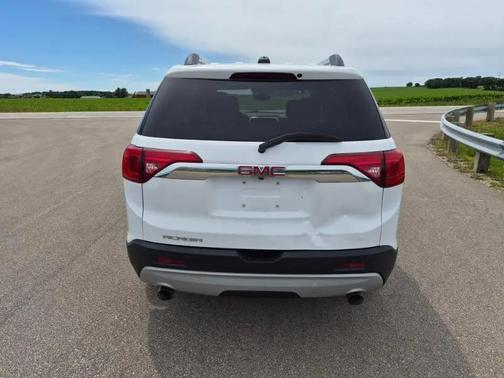 White 2017 GMC Acadia SLE-2