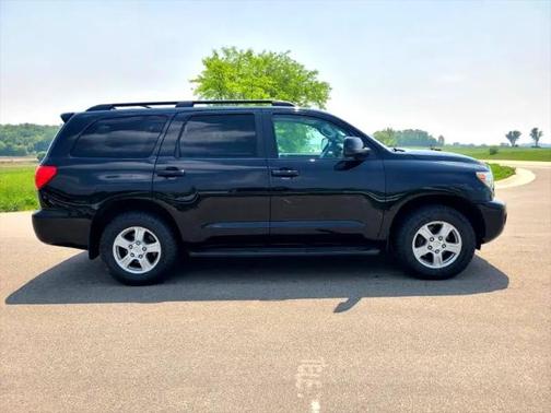 2011 Toyota Sequoia SR5