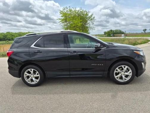 Mosaic Black Metallic 2019 Chevrolet Equinox 1LT