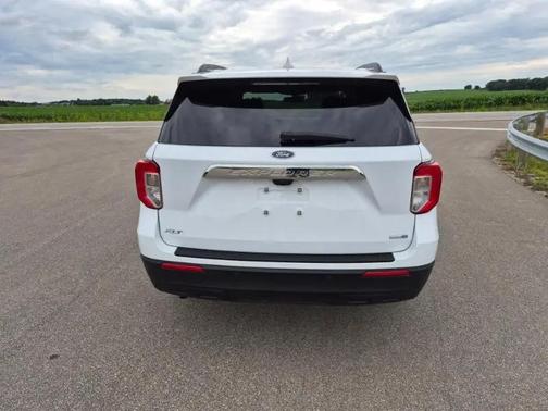 Oxford White 2020 Ford Explorer XLT