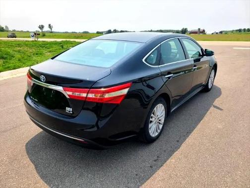 2013 Toyota Avalon Hybrid XLE Premium