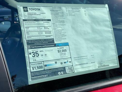 2025 Toyota Sienna Platinum 7 Passenger