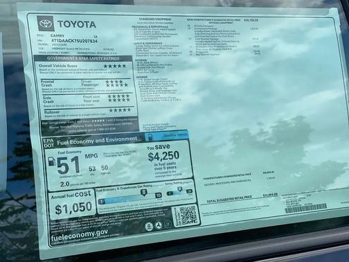 2025 Toyota Camry LE