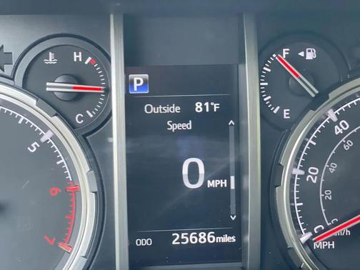 2024 Toyota 4Runner TRD Off Road