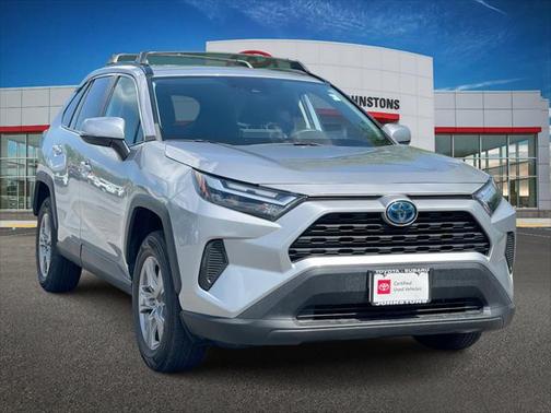 2022 Toyota RAV4 Hybrid XLE