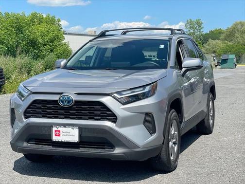 2022 Toyota RAV4 Hybrid XLE