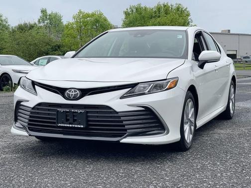 Ice Cap 2024 Toyota Camry LE