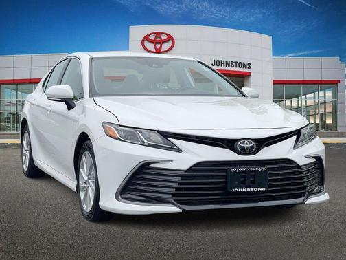 Ice Cap 2024 Toyota Camry LE