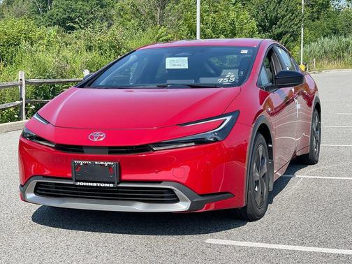 2025 Toyota Prius Plug-In Hybrid SE