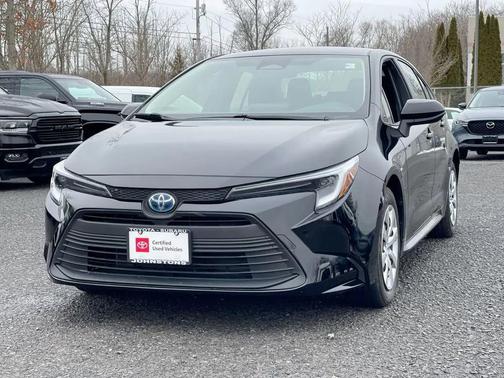 2025 Toyota Corolla Hybrid SE