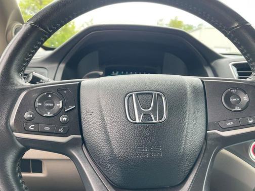 Platinum White Pearl 2020 Honda Pilot AWD EX-L