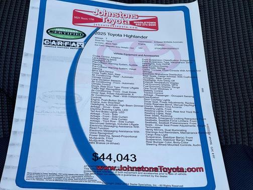 2025 Toyota Highlander LE