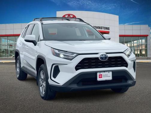2022 Toyota RAV4 Hybrid XLE
