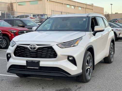 2026 Toyota Highlander XLE