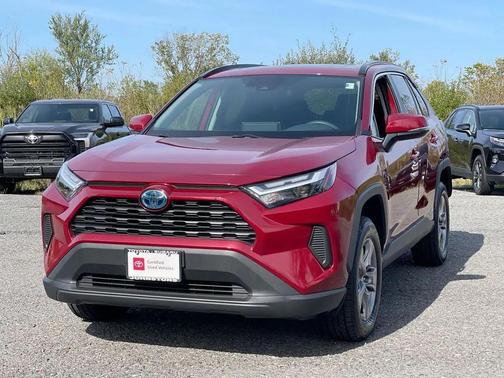 2024 Toyota RAV4 Hybrid XLE