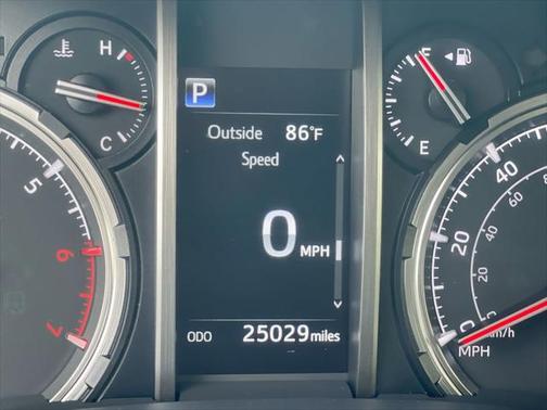 2024 Toyota 4Runner TRD Off Road