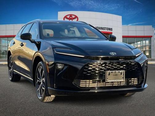2025 Toyota Crown Signia XLE
