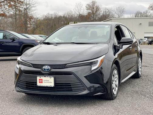 2025 Toyota Corolla Hybrid SE