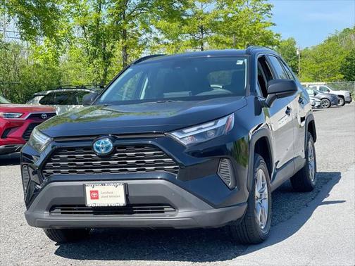 2024 Toyota RAV4 Hybrid SE