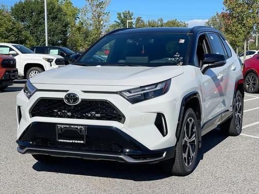 2025 Toyota RAV4 Hybrid SE
