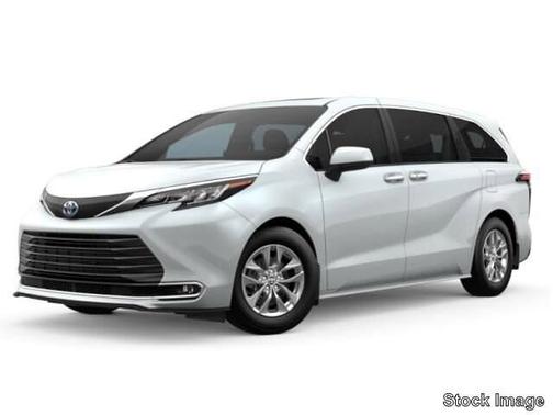 2021 Toyota Sienna XLE 7 Passenger