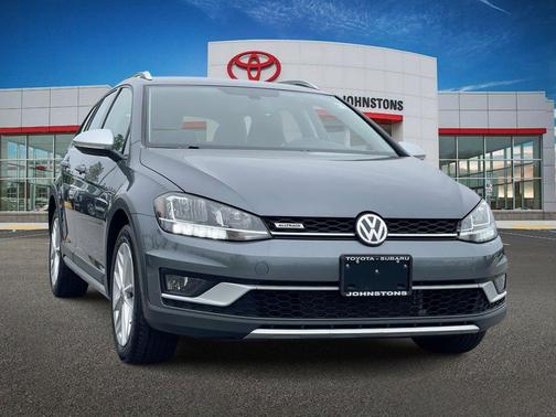 Platinum Gray 2019 Volkswagen Golf Alltrack TSI S