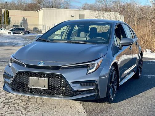 2025 Toyota Corolla Hybrid SE