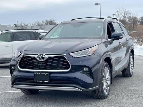 2026 Toyota Highlander Hybrid Platinum