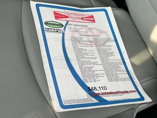 2025 Toyota Sienna XLE