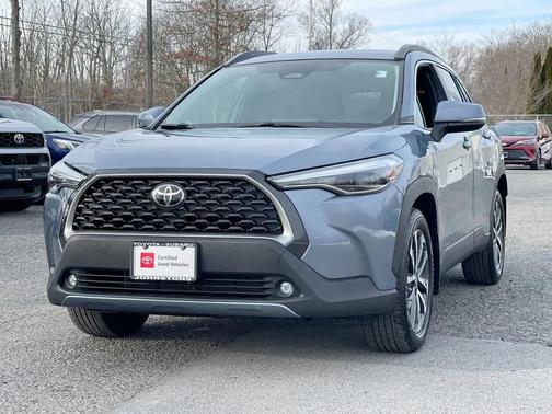2023 Toyota Corolla Cross XLE