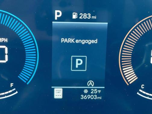 2025 Hyundai SANTA FE SEL 2.4