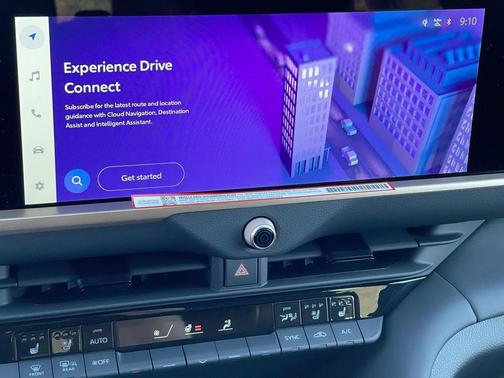 2025 Toyota Crown Signia XLE