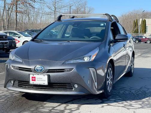 2021 Toyota Prius LE