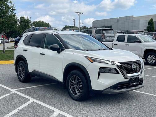 Glacier White 2023 Nissan Rogue S
