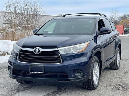 2015 Toyota Highlander LE