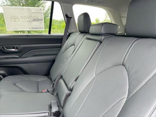 2025 Toyota Grand Highlander Limited